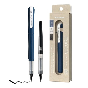 Flamaster do kaligrafii Kuretake ZIG Cocoiro Letter Pen Deep Blue Body 07 - czarny wkład